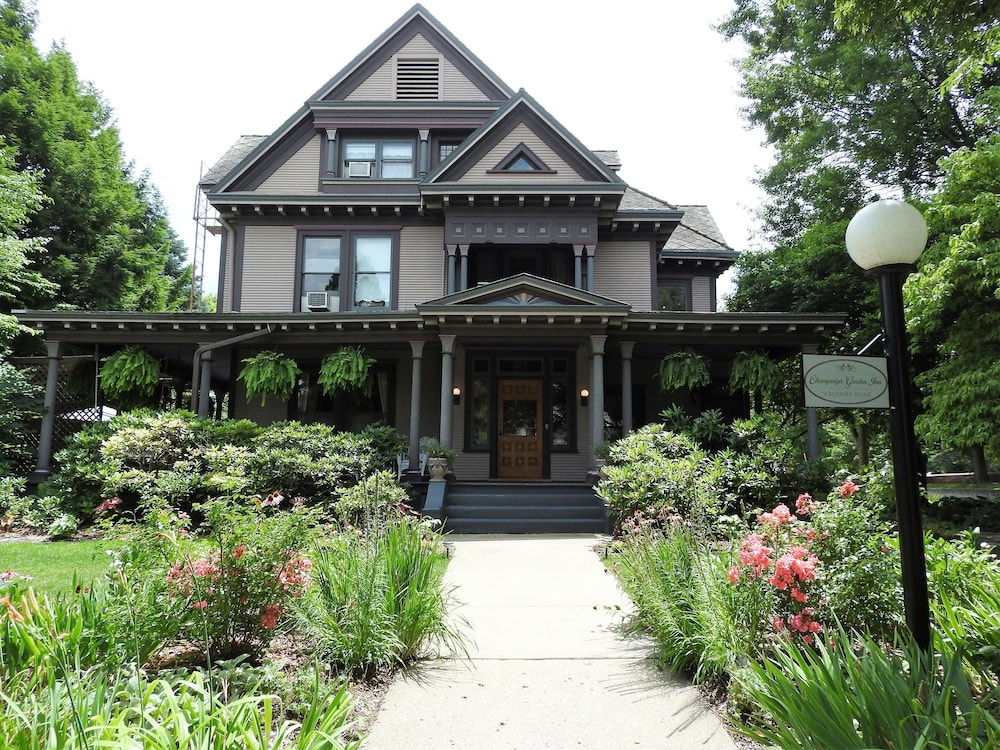Champaign Garden Inn 1/50