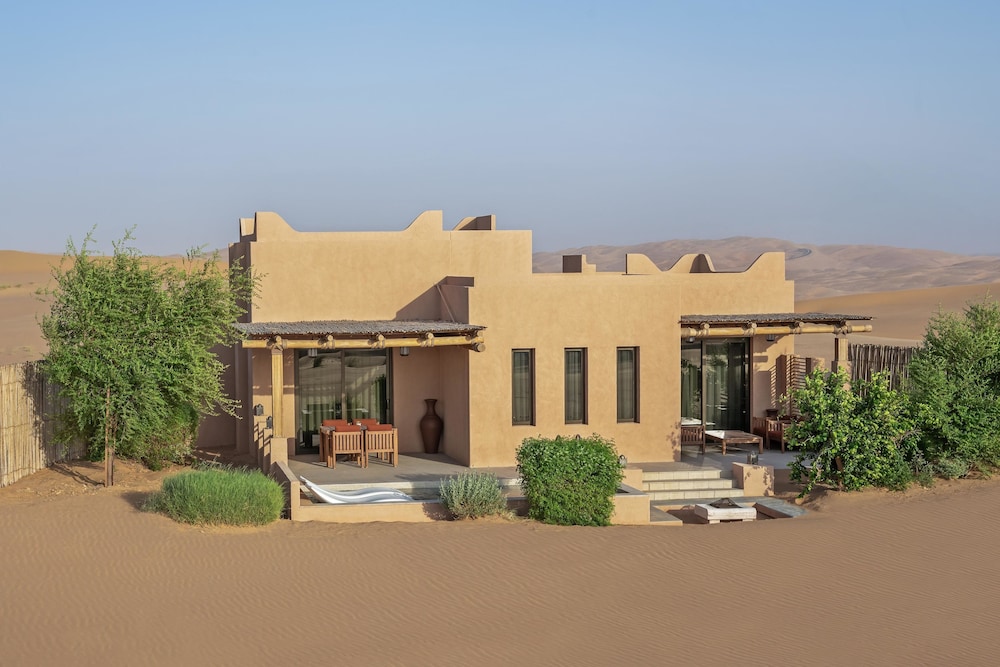 Bab Al Nojoum Bateen Liwa 56/60