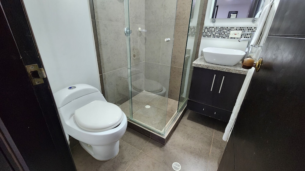 1 Bedroom, Mini, Suite, Double Bed, Sofa، White Coral Apartasuites 3/3