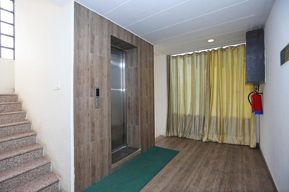 Hotel Sahu 6/49