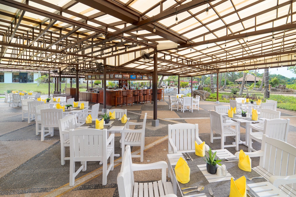 Mayang Sari Beach Resort 46/68