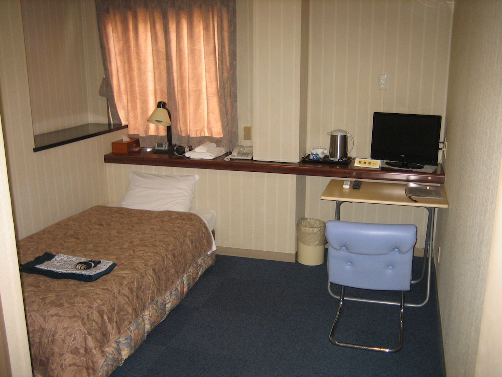 Katsuya Inn 35/48