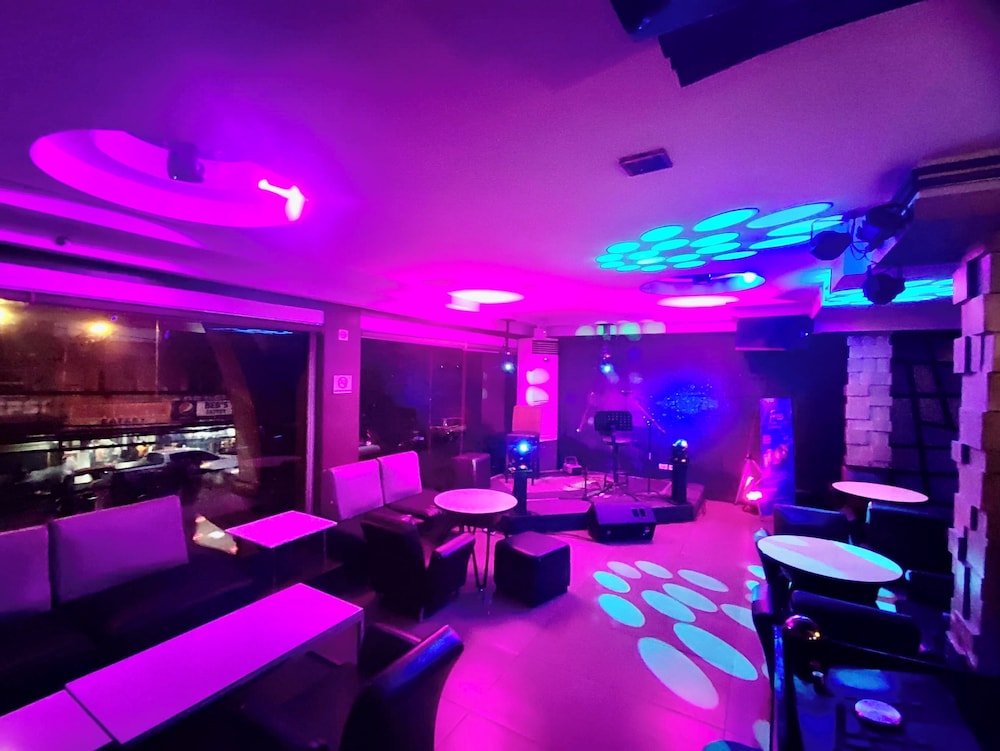 Mo2 Westown Hotel Bacolod - Downtown 39/43