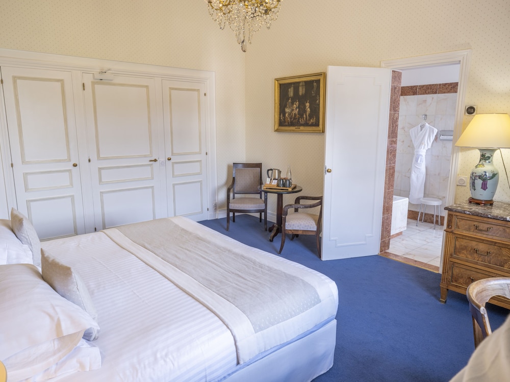 Chateau D artigny 13/69