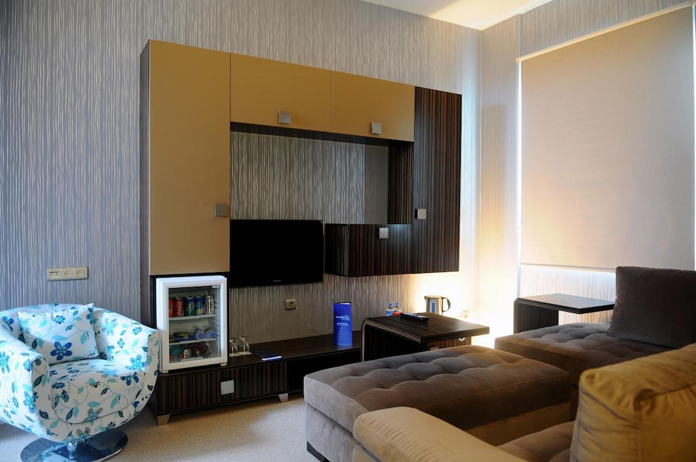 Orty Airport Hotel 35/63