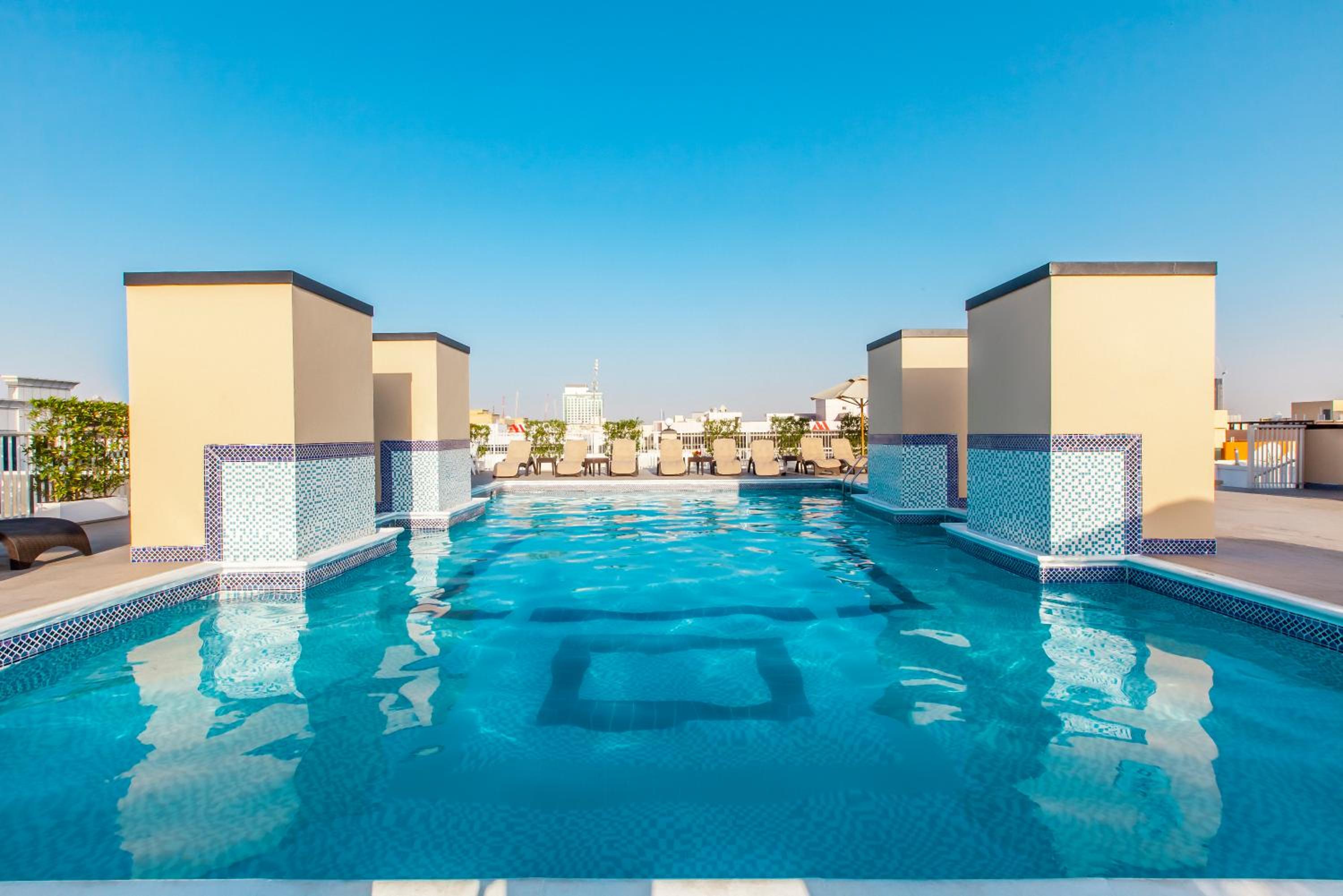 Golden Sands Hotel Apartments 3-5-10 49/73