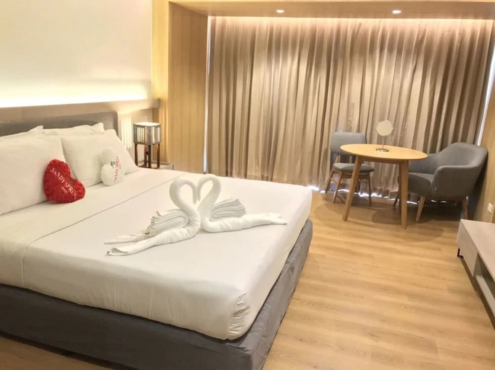 Sandy Spring Hotel 18/71