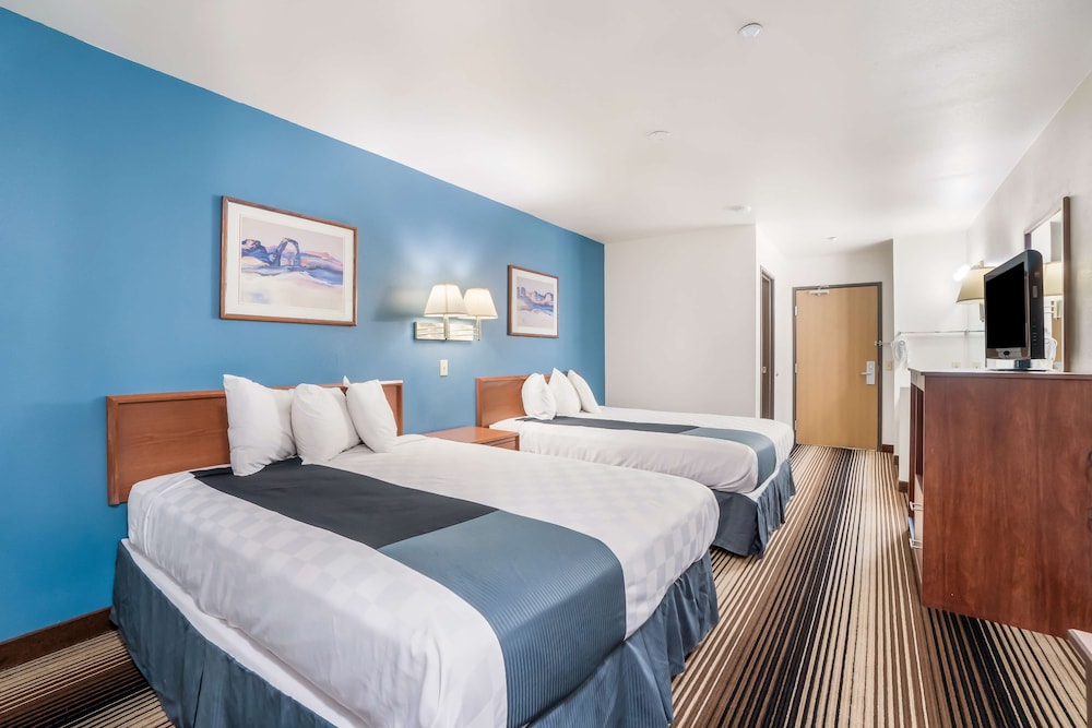 Americas Best Value Inn Green River 8/28