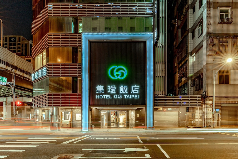 The Loft Hotel 3/75