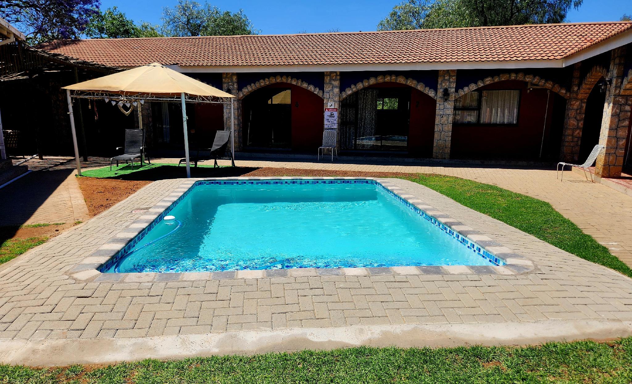 Villa Mexicana Guesthouse 25/33