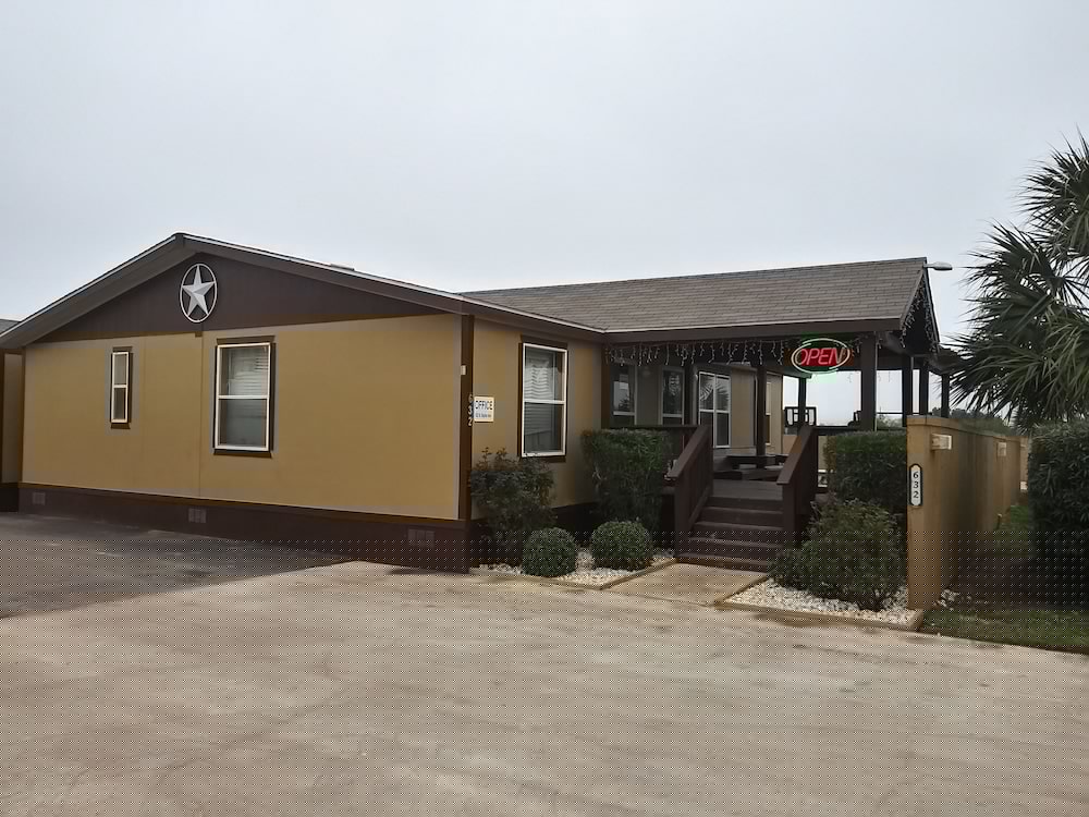 Cotulla Mobile Home 12/40