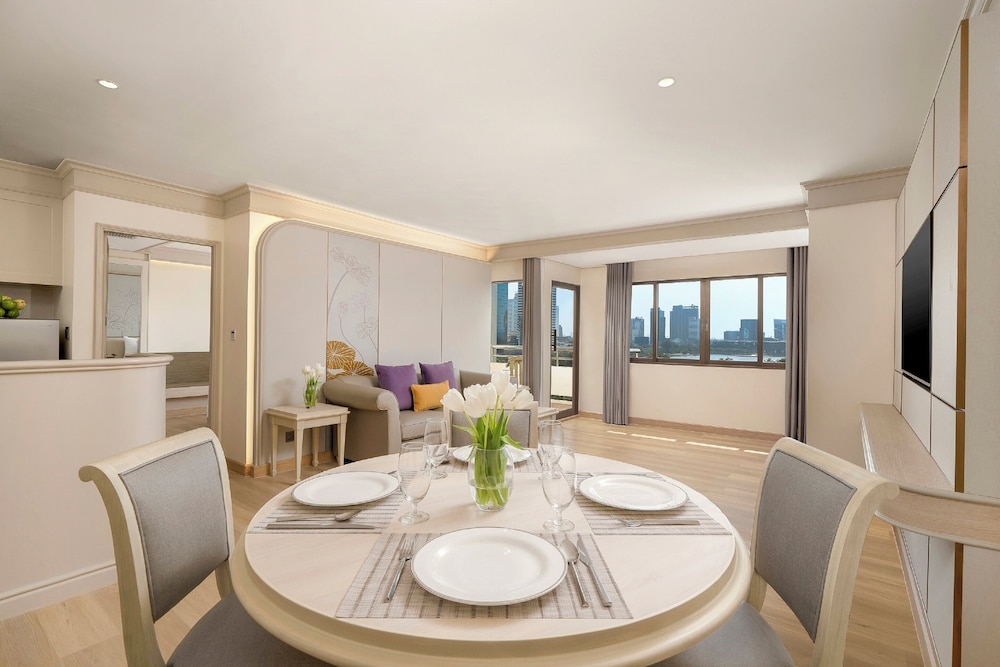 Centre Point Hotel Sukhumvit 10 95/114