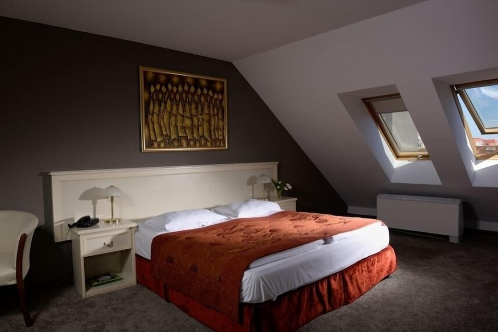 St. George Hotel 16/50