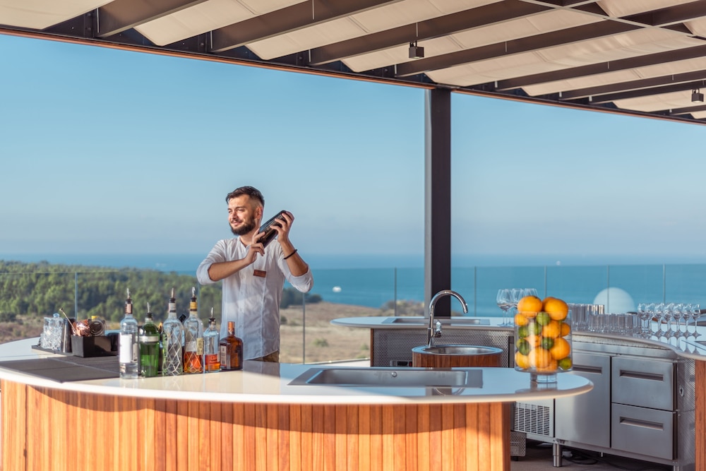 Petram Resort & Residences 10/68