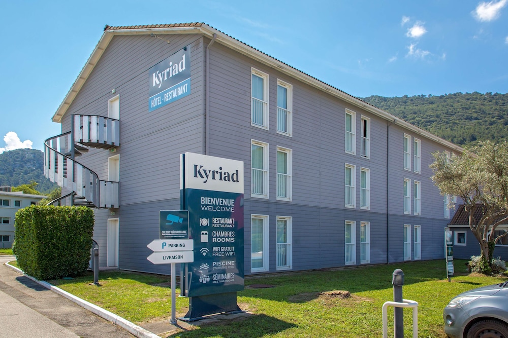 Kyriad Marseille Est - Aubagne Gemenos 7/61