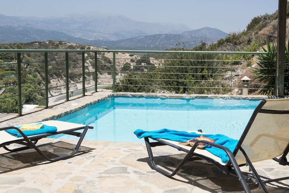 Istron Villas 30/50