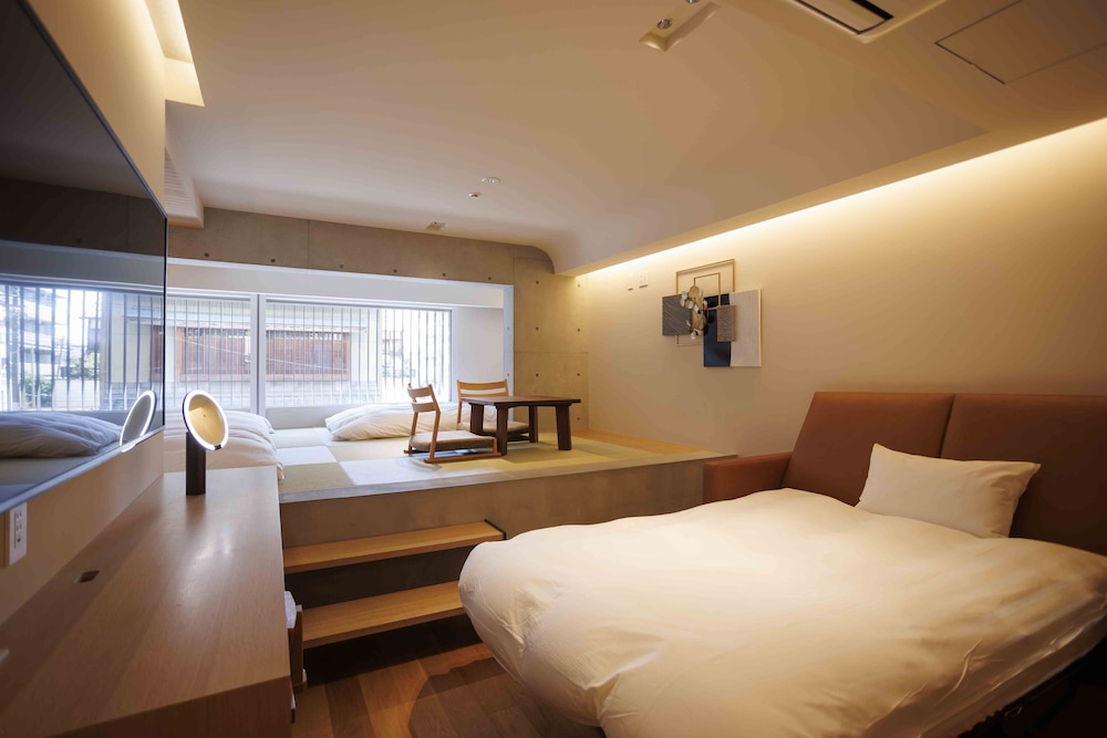JAPANESE, MODERN, TWIN BEDS