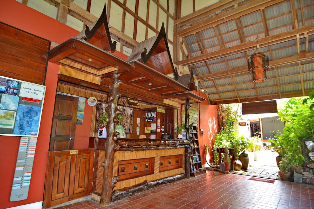 Baan Laanta Resort & Spa 8/69