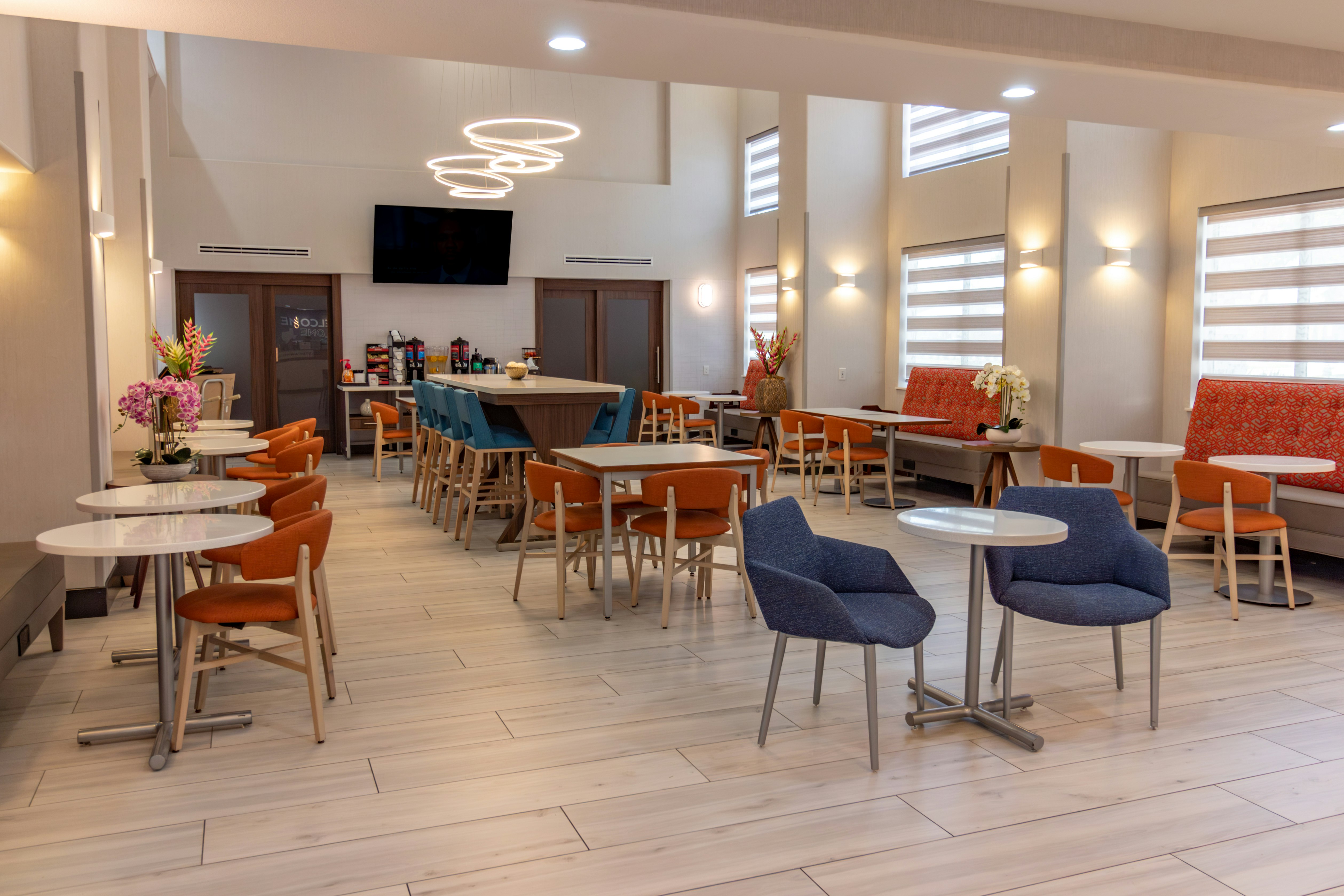 Hampton Inn & Suites Denton 41/59