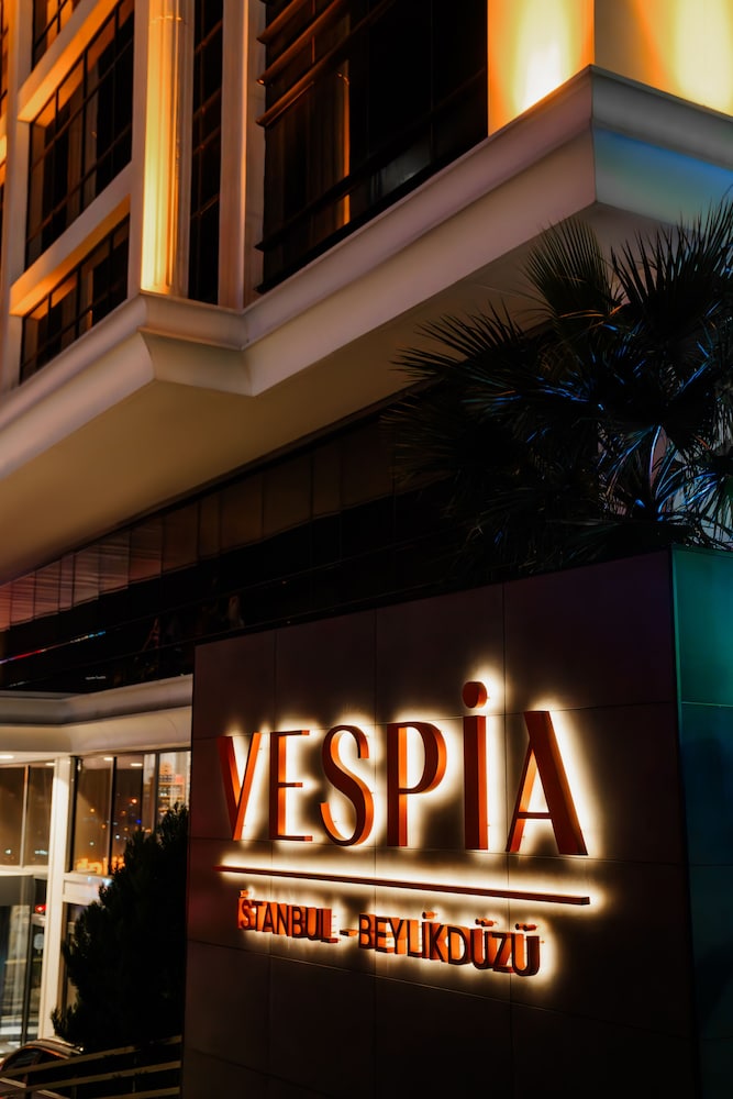 Vespia Hotel 3/70