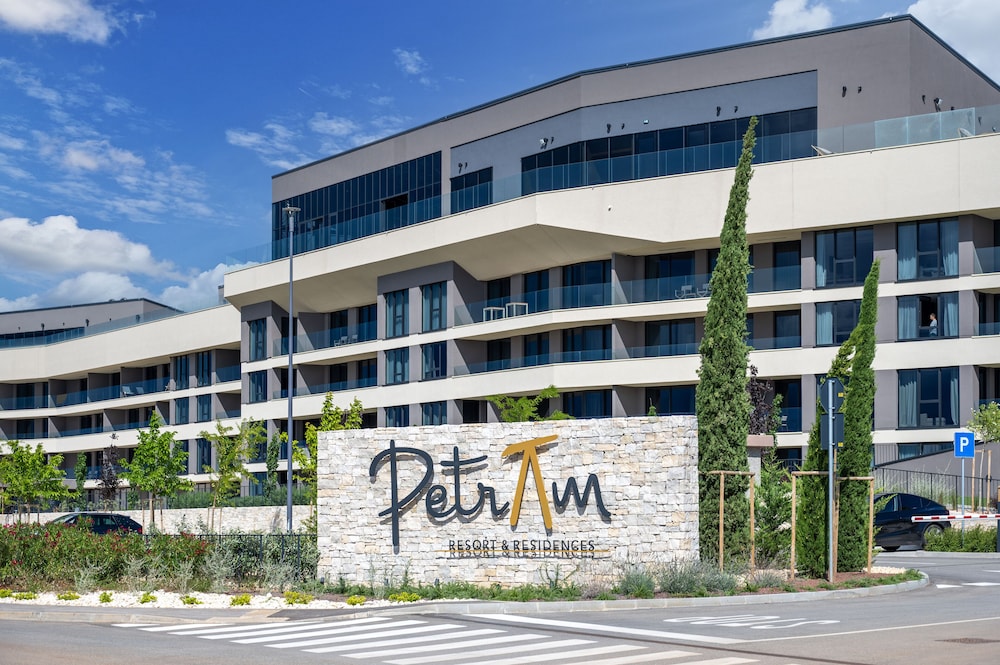 Petram Resort & Residences 5/68