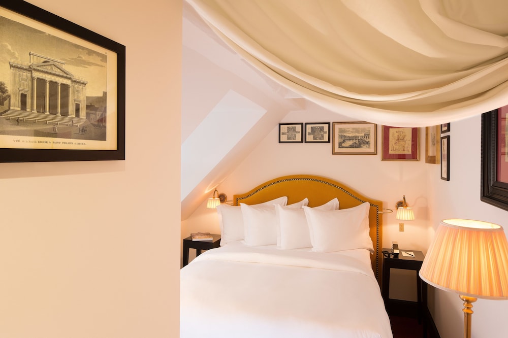 LA CHAMBRE DU MARAIS 11/50