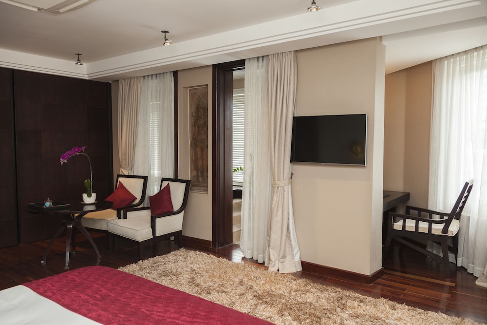 Arunreas Hotel 35/49