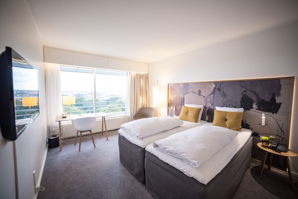 Comwell Hvide Hus Aalborg, Dolce by Wyndham 21/60