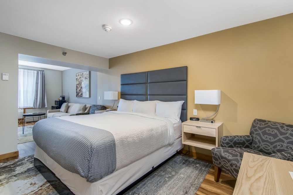 Grey Fox Inn Resort 17/66