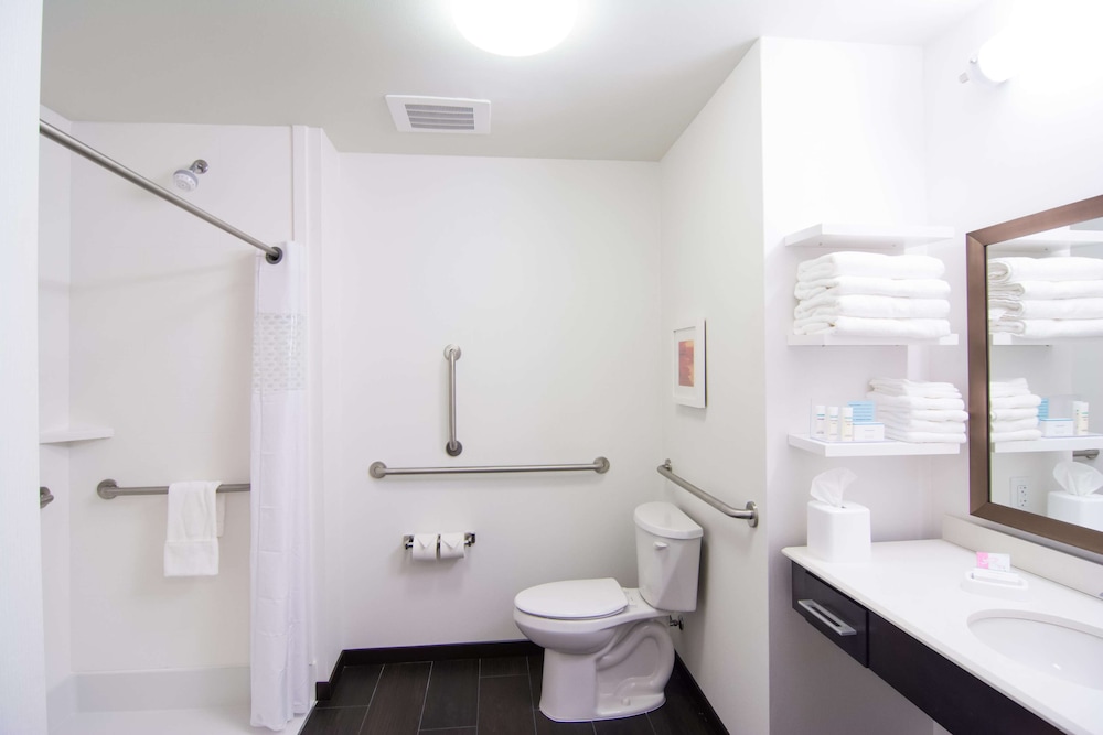 Hampton Inn Orange City 15/37