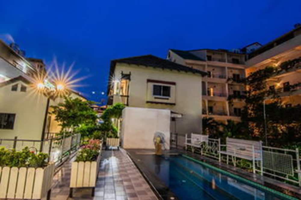 Sutus Court 5 18/57