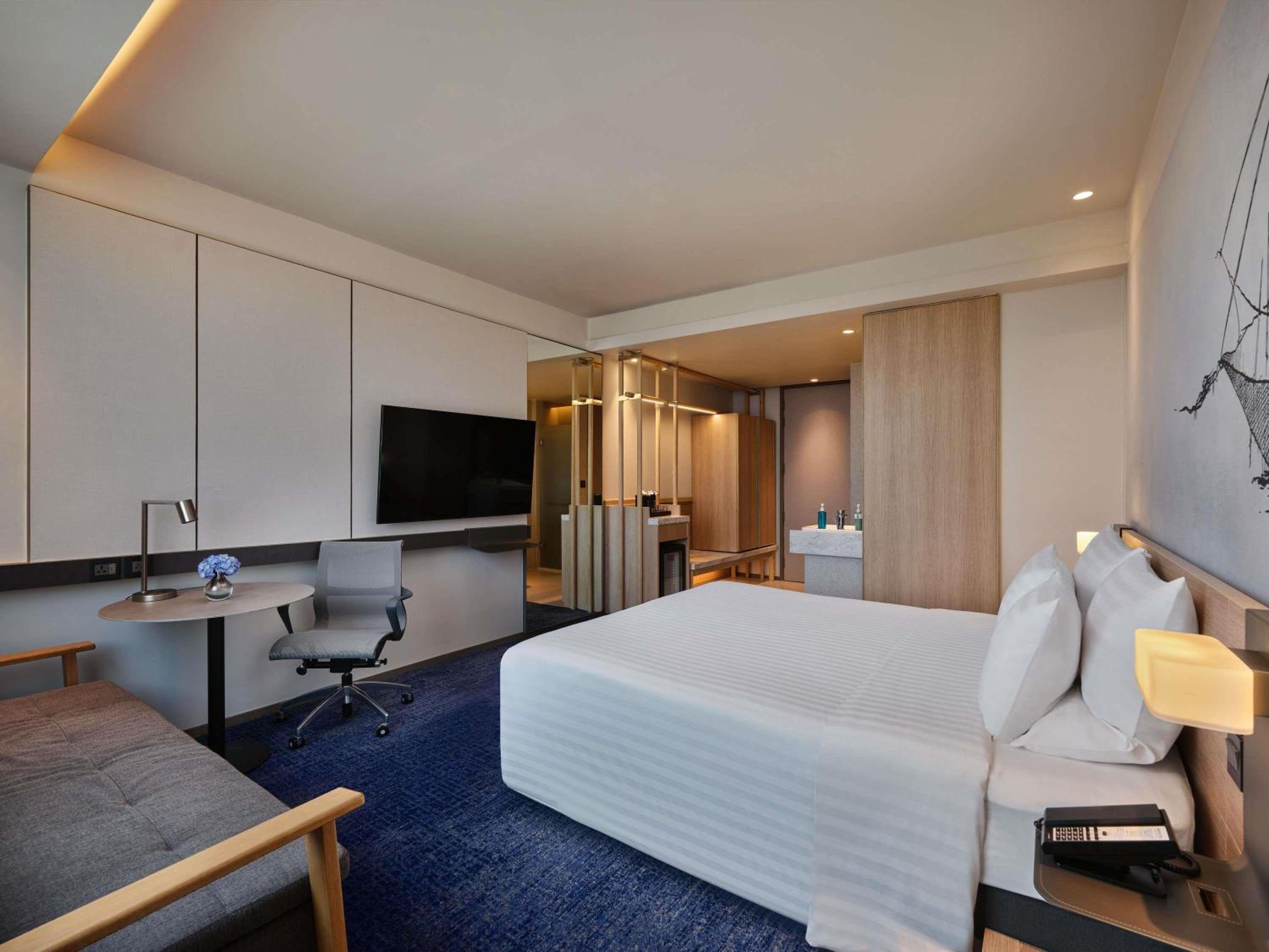 غرفة تنفيذية بسرير كينج مع أريكة، Novotel Future Park Rangsit 3/10