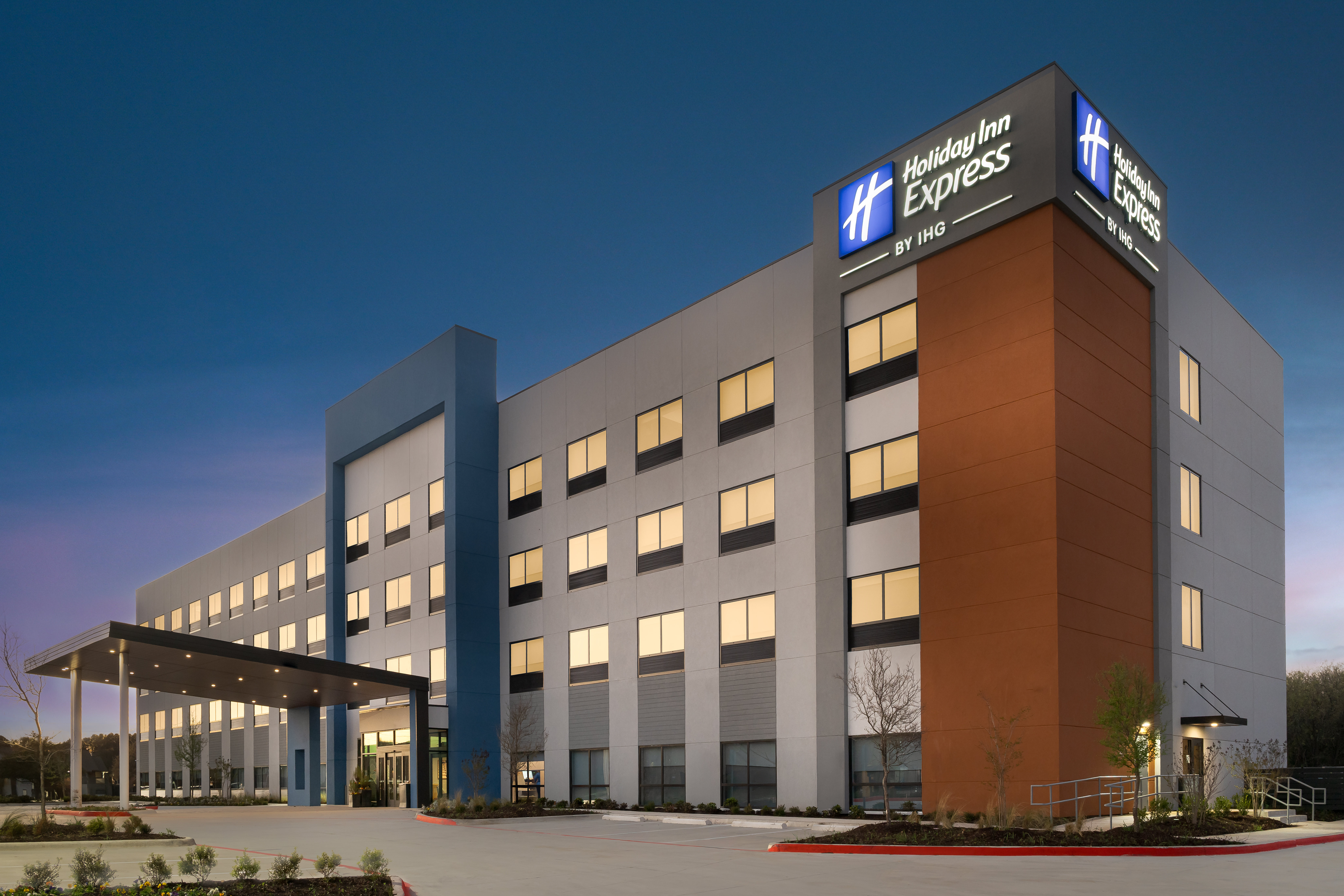 Holiday Inn Express & Suites DFW Airport Southwest Euless 5/62