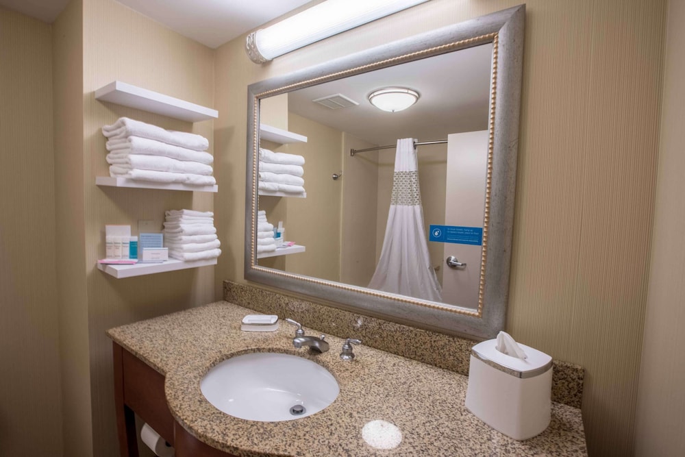 Hampton Inn & Suites Tilton 30/66