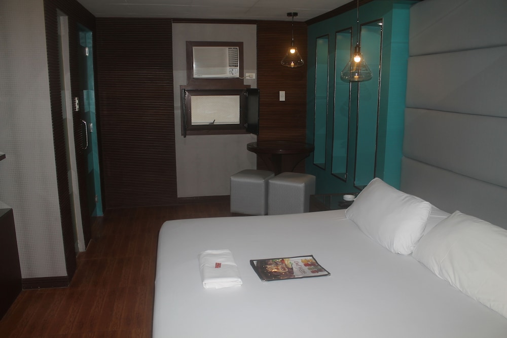 Hotel Ava Gil Puyat 10/56