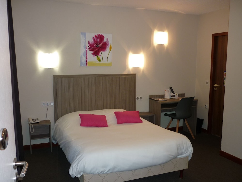 Sure Hotel by Best Western Saintes 40/63