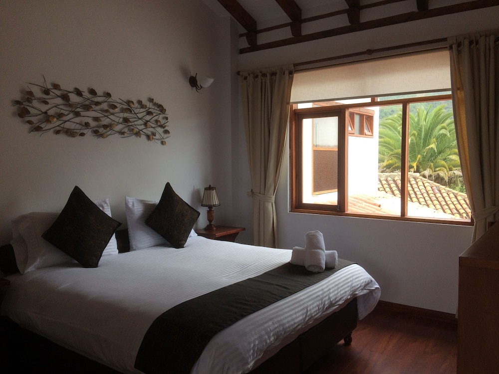 Hotel El Giro 15/50
