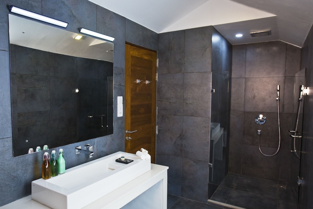 Sante Villa 47/50
