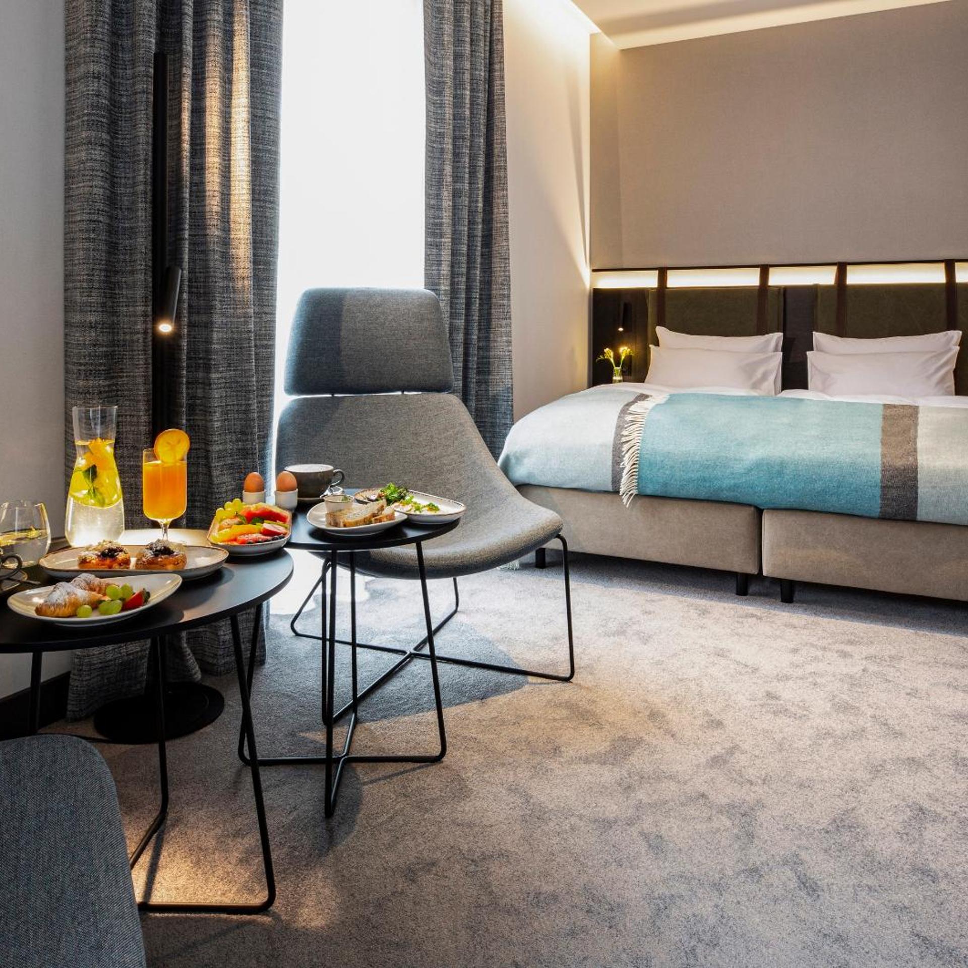 Hotel 1231 32/50
