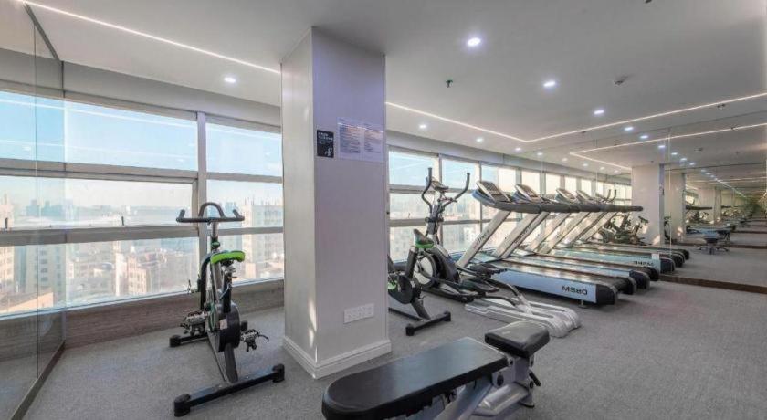 Lavande Hotel (Shenzhen North Railway Station, Gangtou Metro Station) 44/70