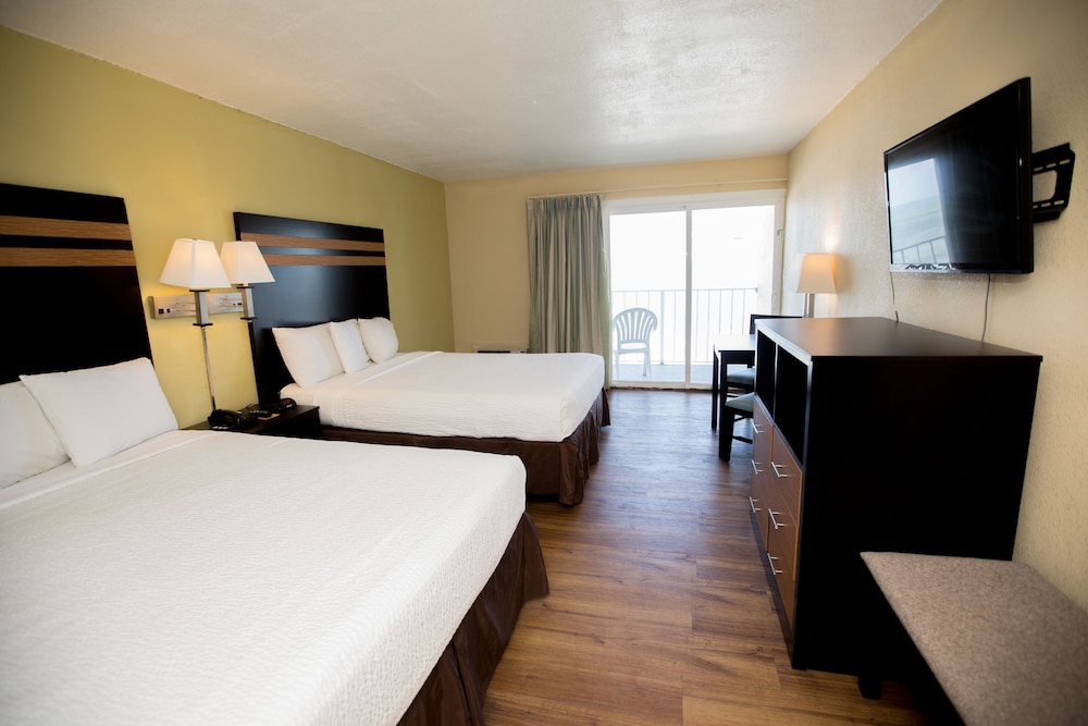 Blu Atlantic Oceanfront Hotel Suites 19/59