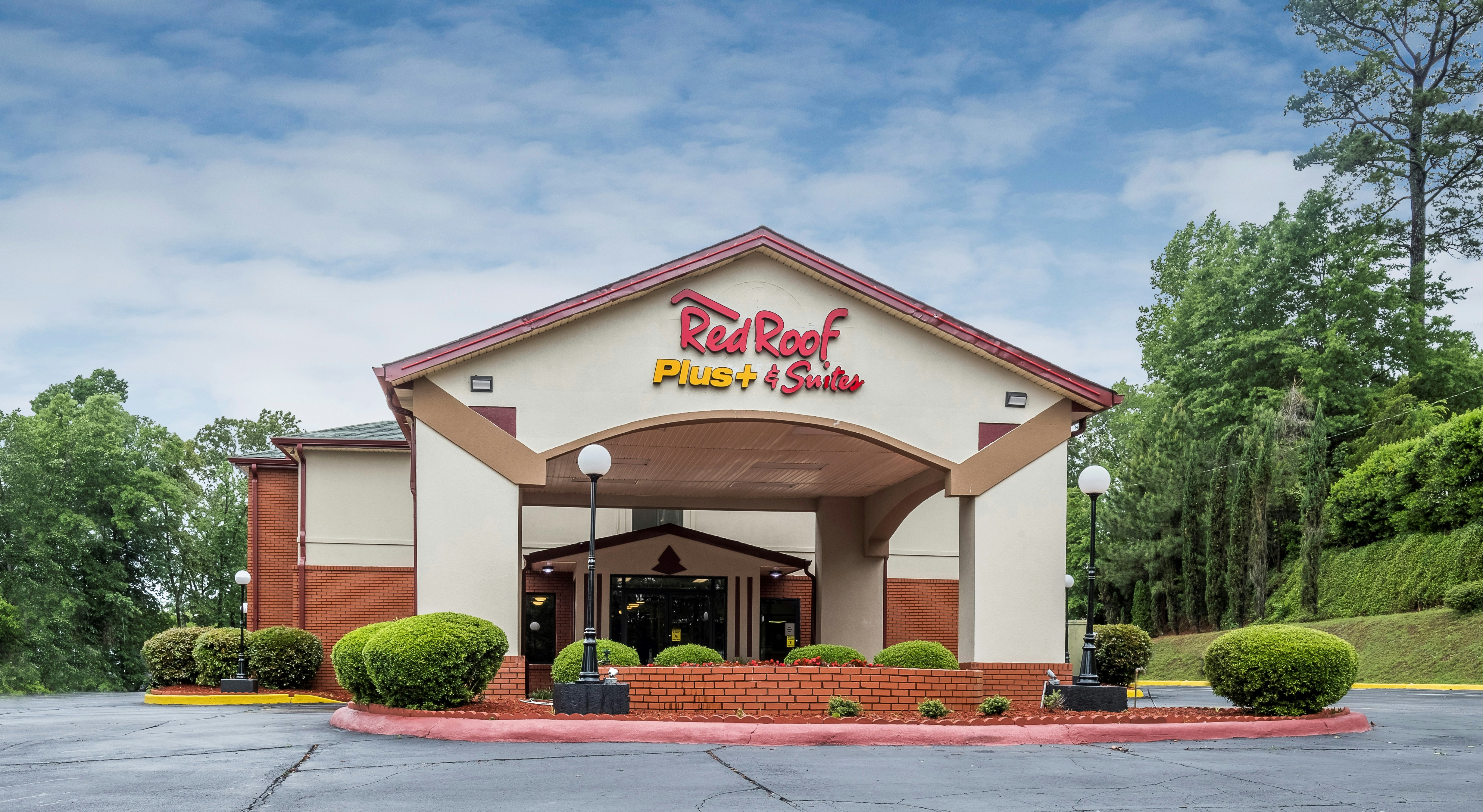Red Roof Plus Suites Opelika 4/18