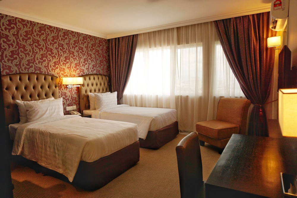 Merchant Hotel 16/66