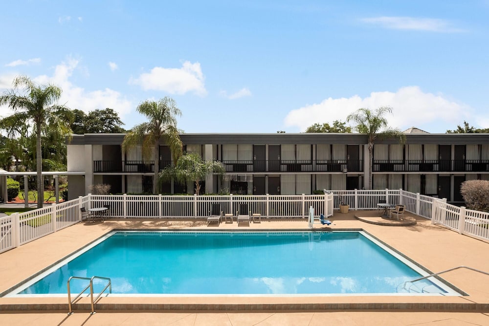 Ramada by Wyndham Cocoa 4/59