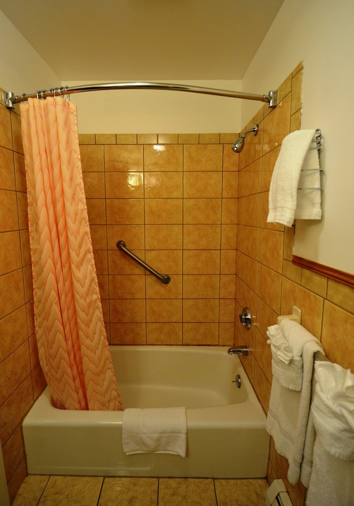 Williamstown Motel 48/51