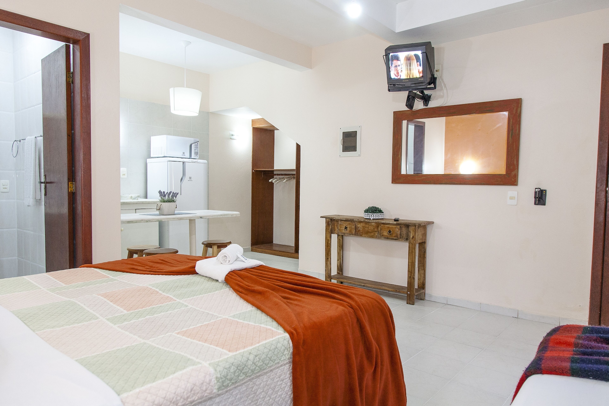 1 BEDROOM, APARTMENT
