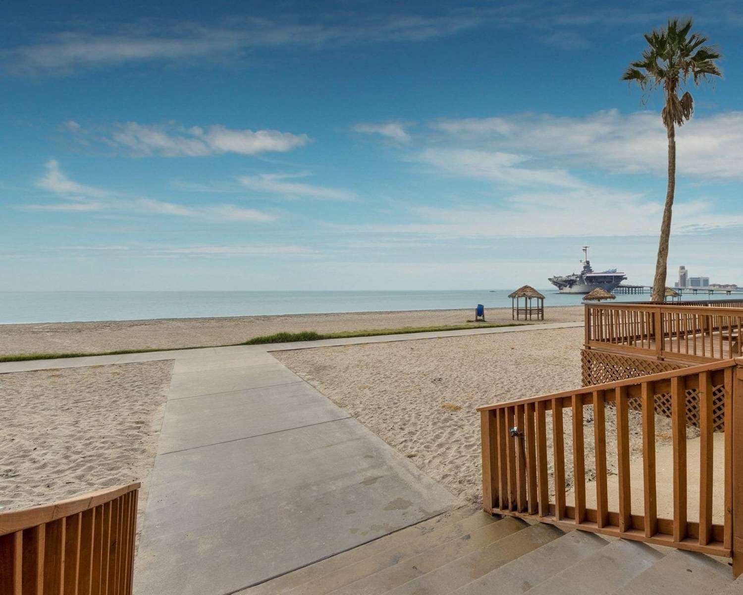 Quality Inn & Suites Corpus Christi Beachside 37/39