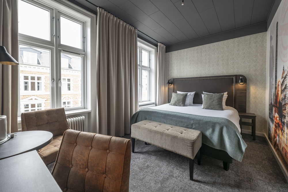 Hotel Mayfair 29/67