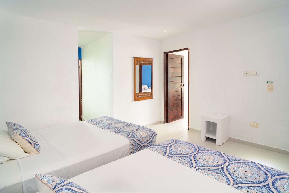 HOTEL SAN LUIS BEACH HOUSE 20/54