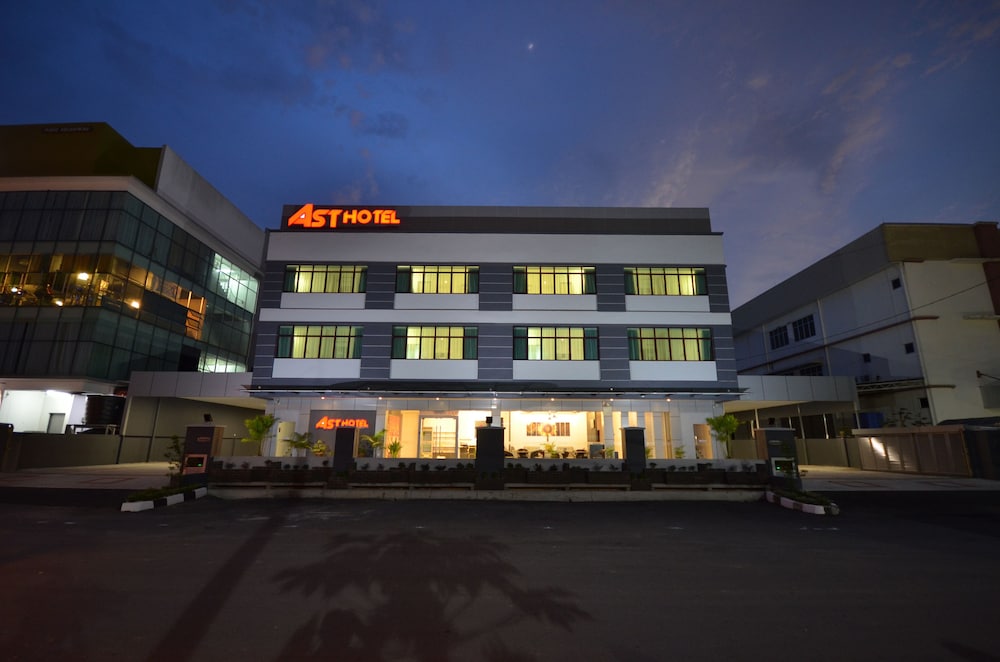 Ast Hotel 4/56